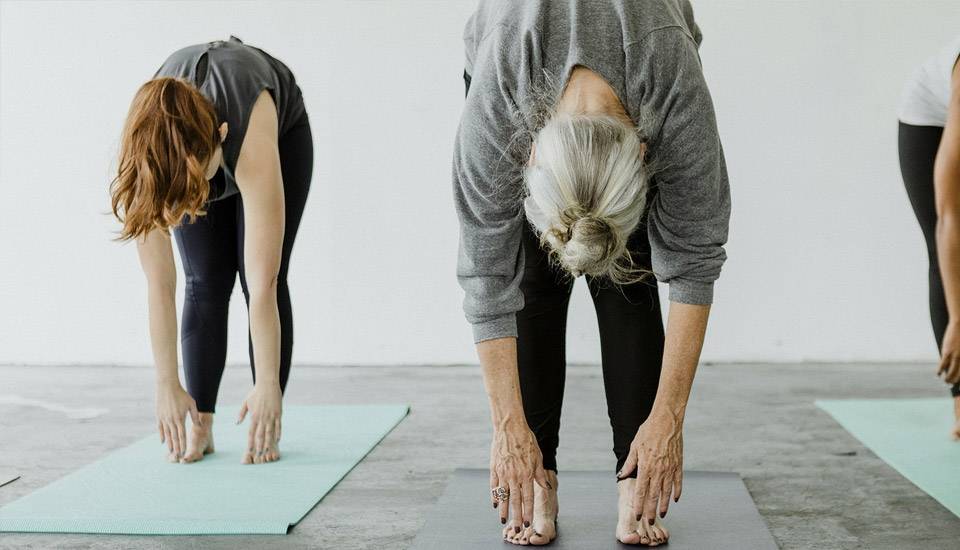 deporte y yoga en la vejez